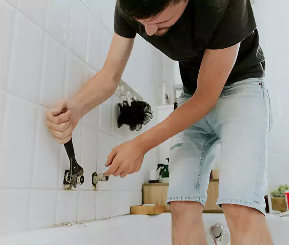 Affordable Bathtub Faucet Replacement in Warwick: Choose Experienced Local Technicians